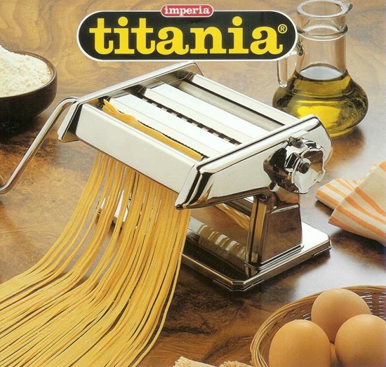 Μηχανή Παρασκευής ζύμης και ζυμαρικών Imperia Titania Machine Pasta με ενσωματωμένο διπλό κόπτη 150χιλ. για σπιτικό φύλλο ζύμης από 2 έως 6,5χιλ.