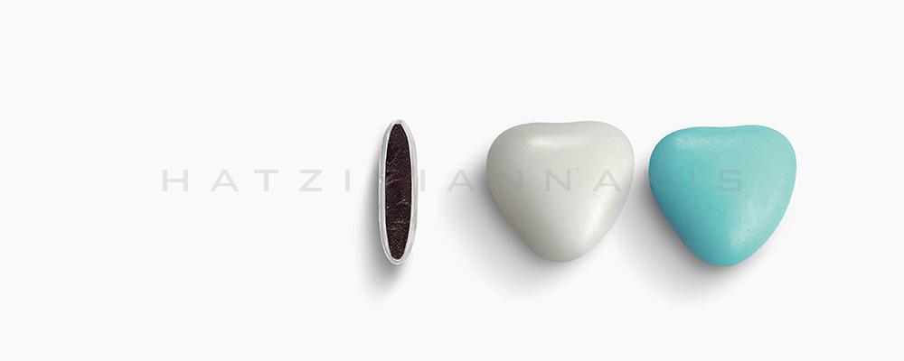 Κουφέτα Χατζηγιαννάκη Σοκολάτας Καρδιά μεσαία 1201_303 λευκό - σιελ γυαλισμένο - συσκευασία ενός κιλού 1kg - για τις μπομπονιέρες του γάμου σας ή της βάπτισης του παιδιού σας